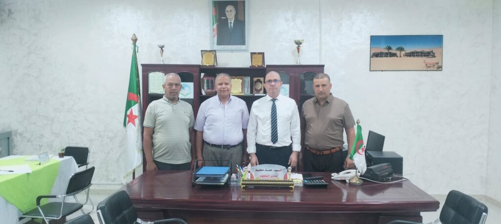 اجتماع المدير مع النواب